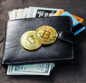 Ilustracja portfela służącego do zarządzania dostępem do BTC